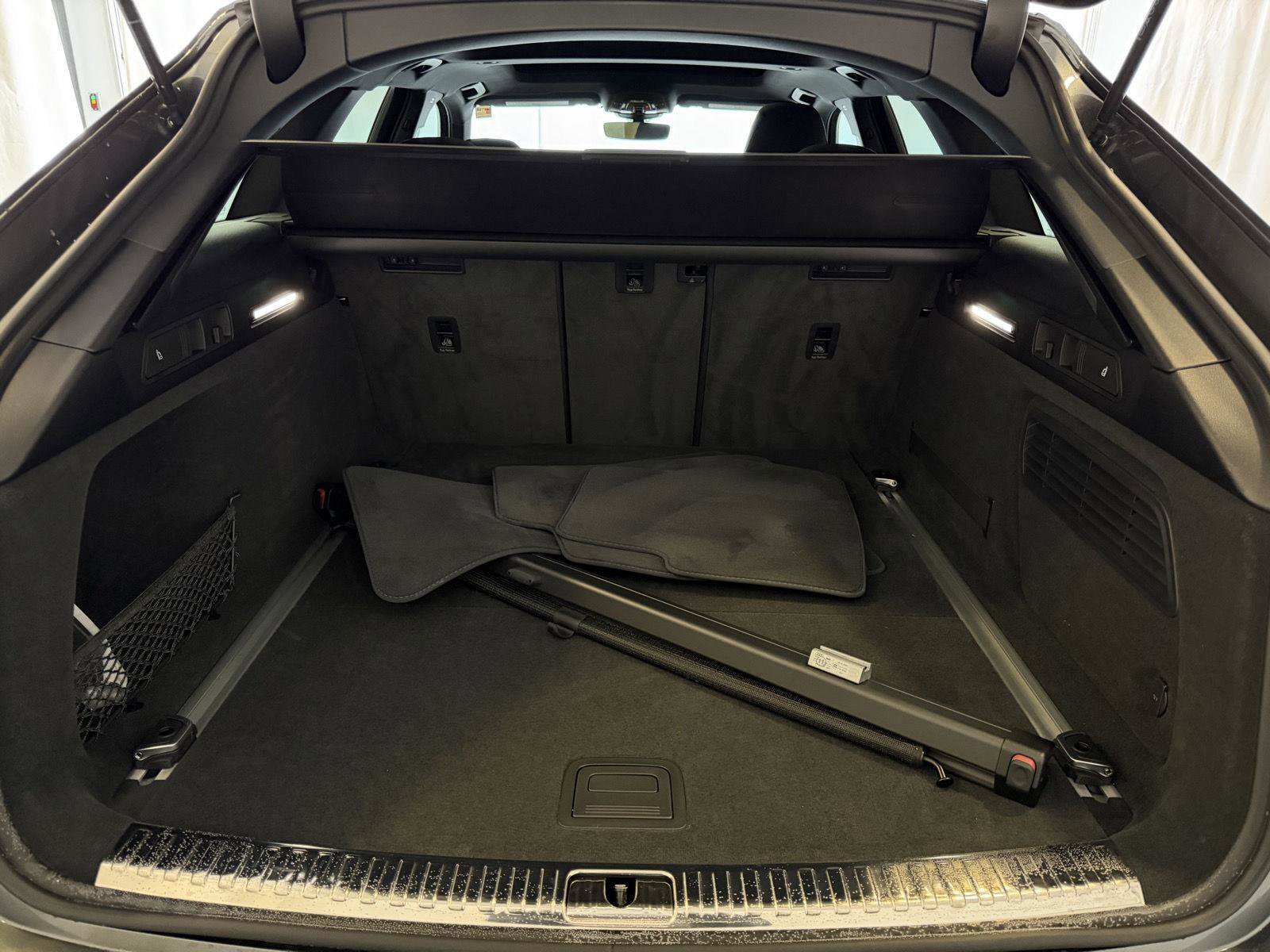 Used 2024 Audi RS 6 performance image 28