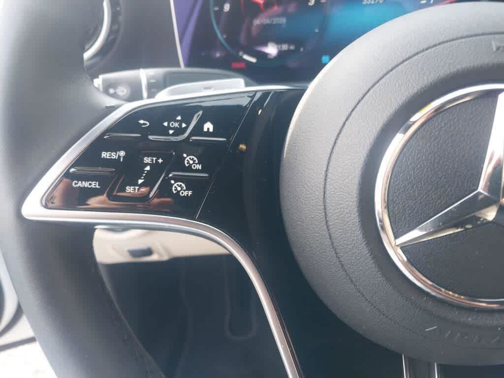 Used 2023 Mercedes-Benz E 350 4MATIC Sedan image 9