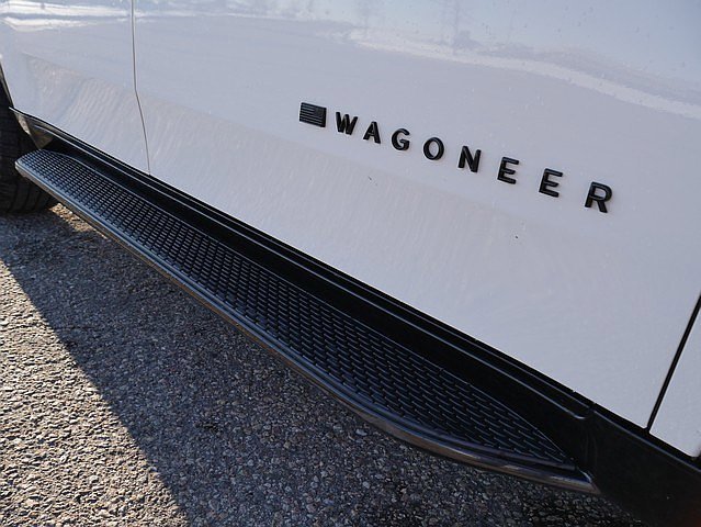Used 2024 Jeep Wagoneer Series II image 70