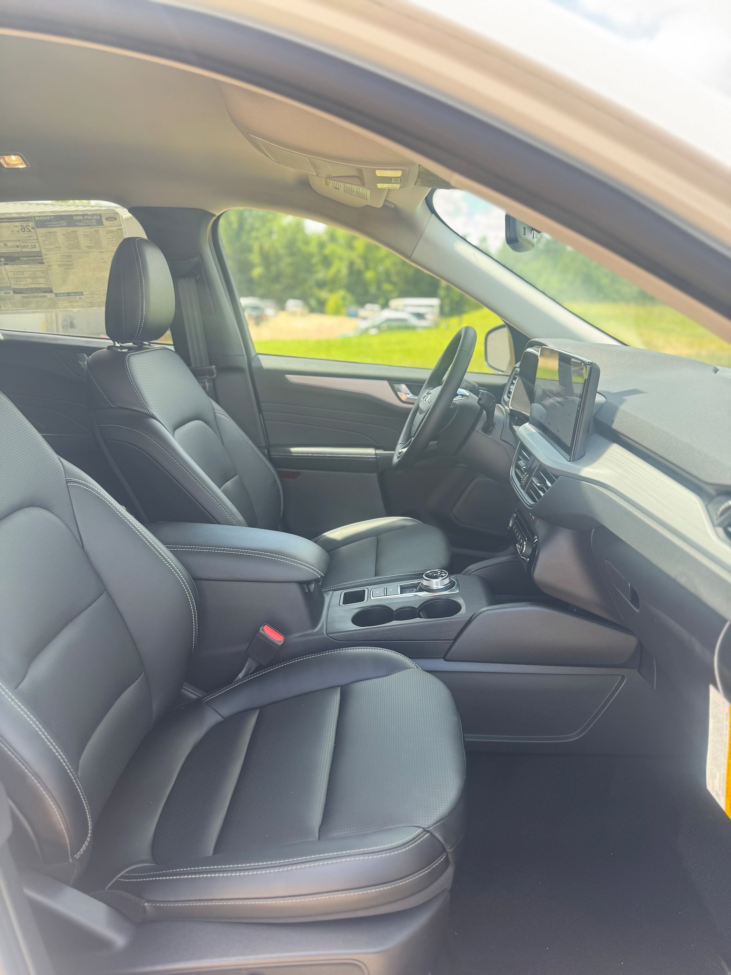 Used 2024 Ford Escape Platinum image 20