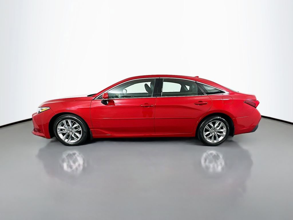 Used 2022 Toyota Avalon XLE image 8