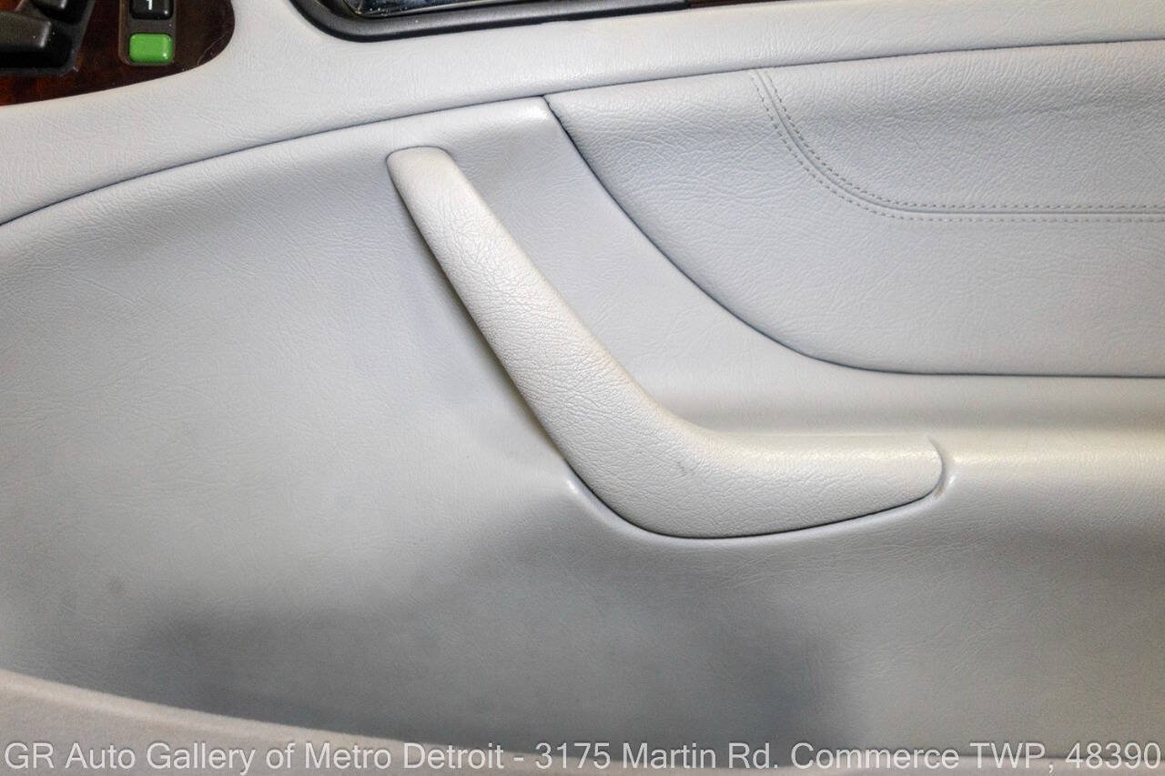 Used 2003 Mercedes-Benz CLK 430 Cabriolet image 36