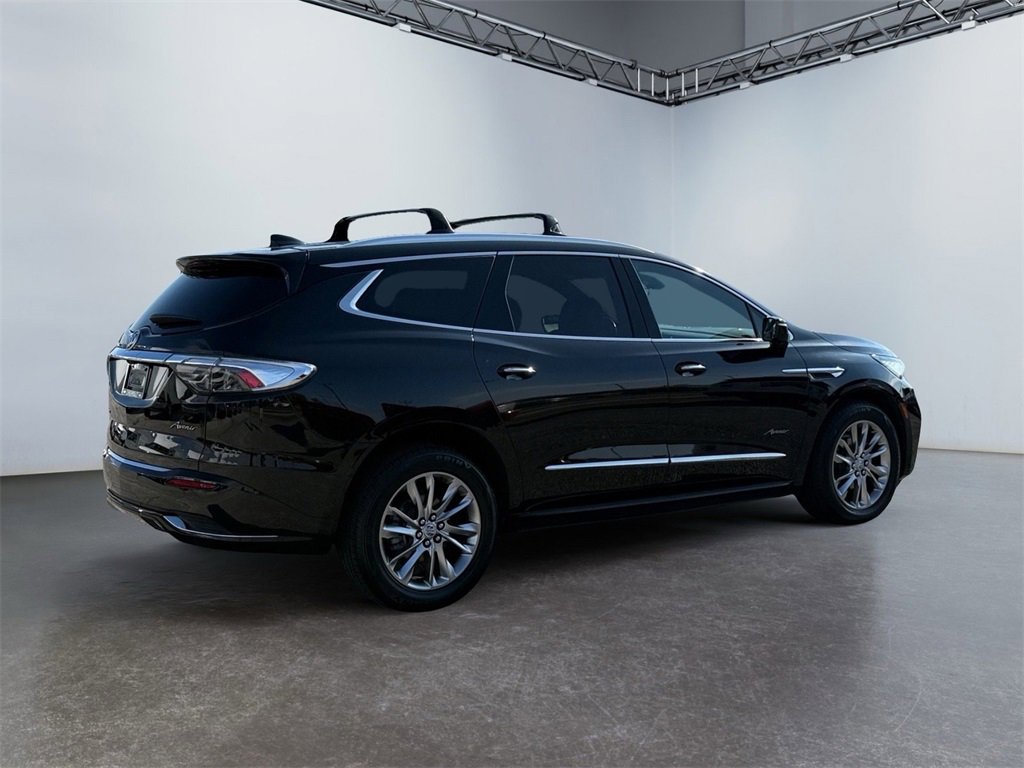 Used 2023 Buick Enclave Avenir w/ Avenir Technology Package image 3