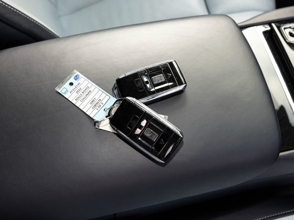 Certified 2022 Rolls-Royce Cullinan w/ Cullinan Package AWD/4WD image 88