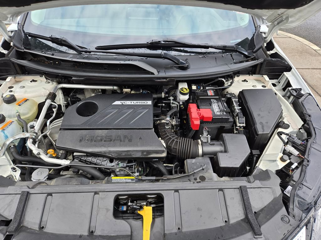 Used 2024 Nissan Rogue SV image 26