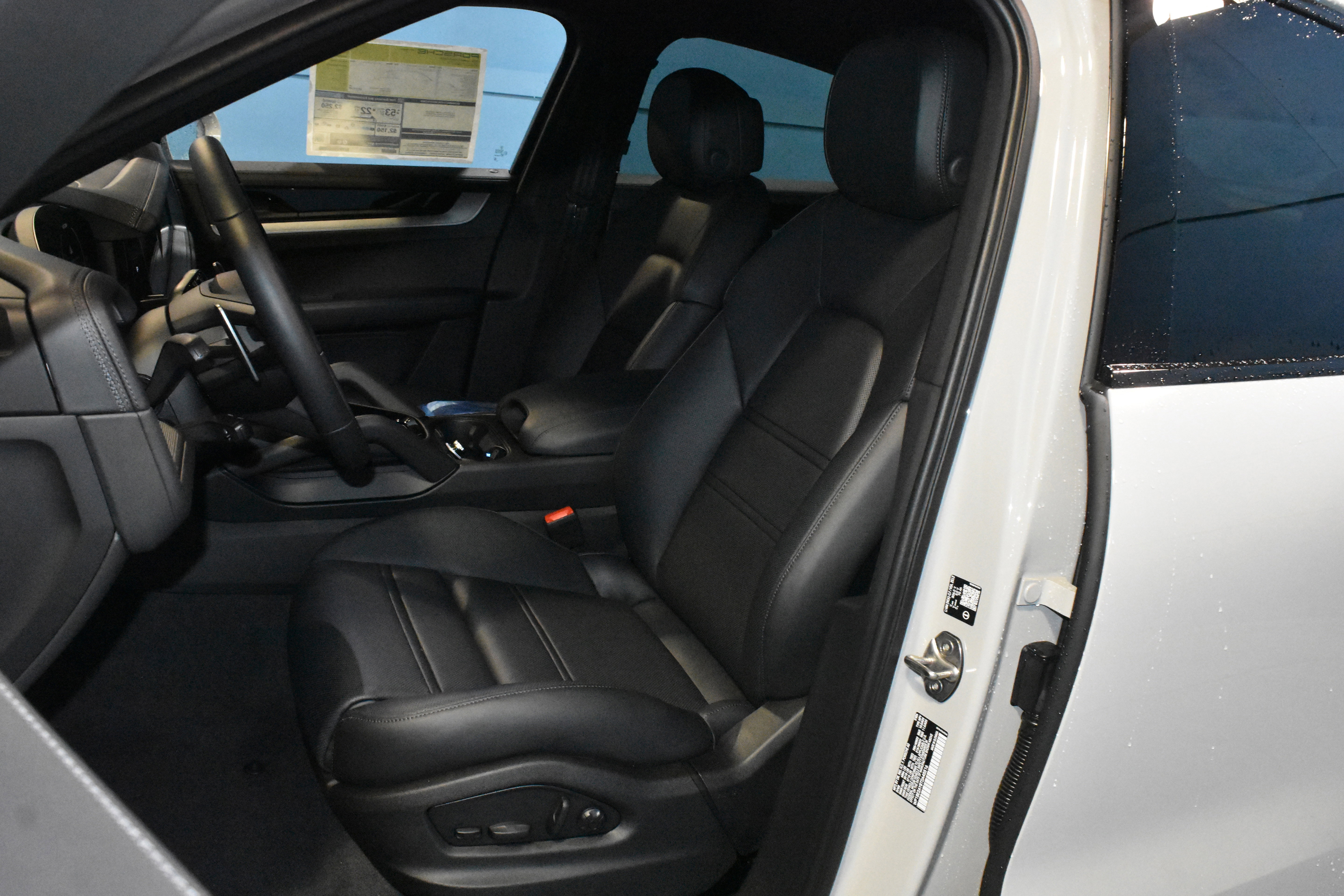 New 2026 Porsche Cayenne E-Hybrid image 5