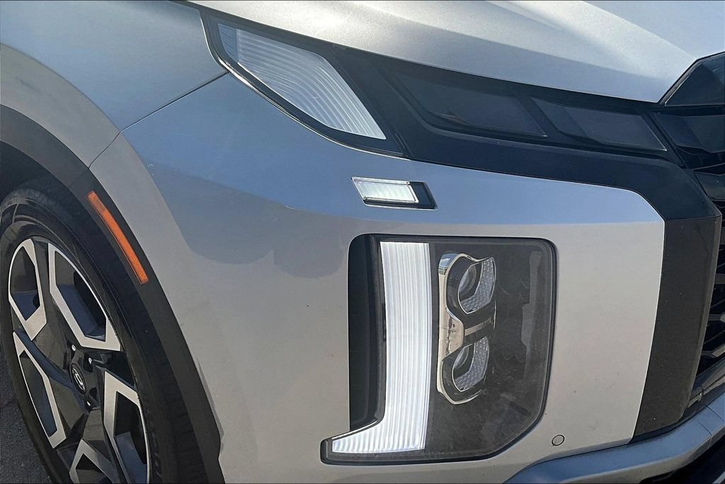 Used 2024 Hyundai Palisade Limited FWD image 32