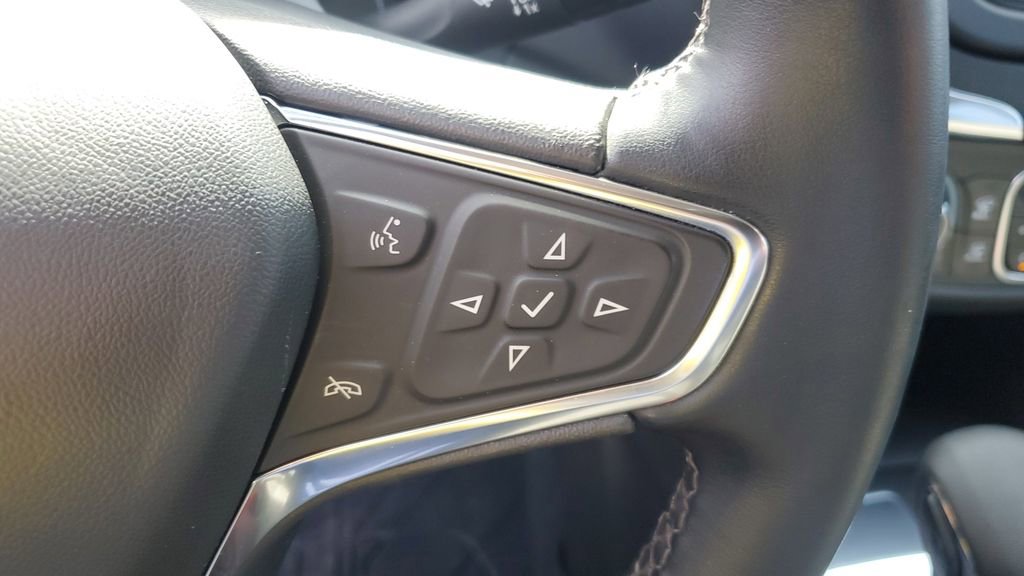 Used 2023 Chevrolet Equinox LT image 12