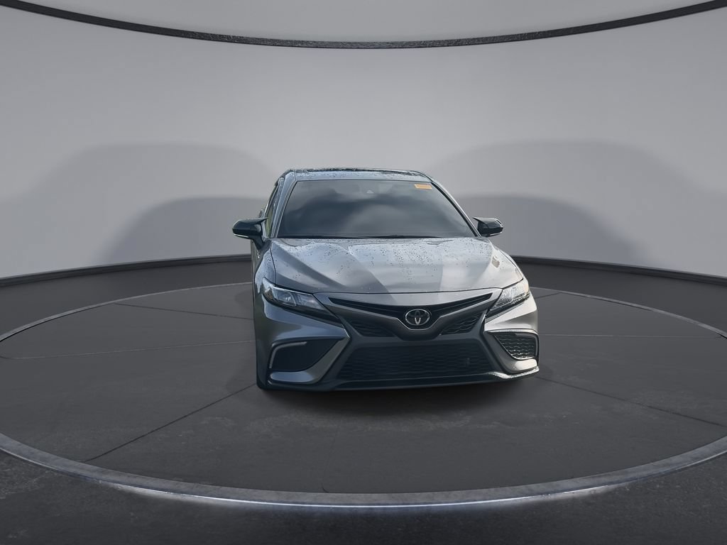 Used 2024 Toyota Camry SE FWD image 3