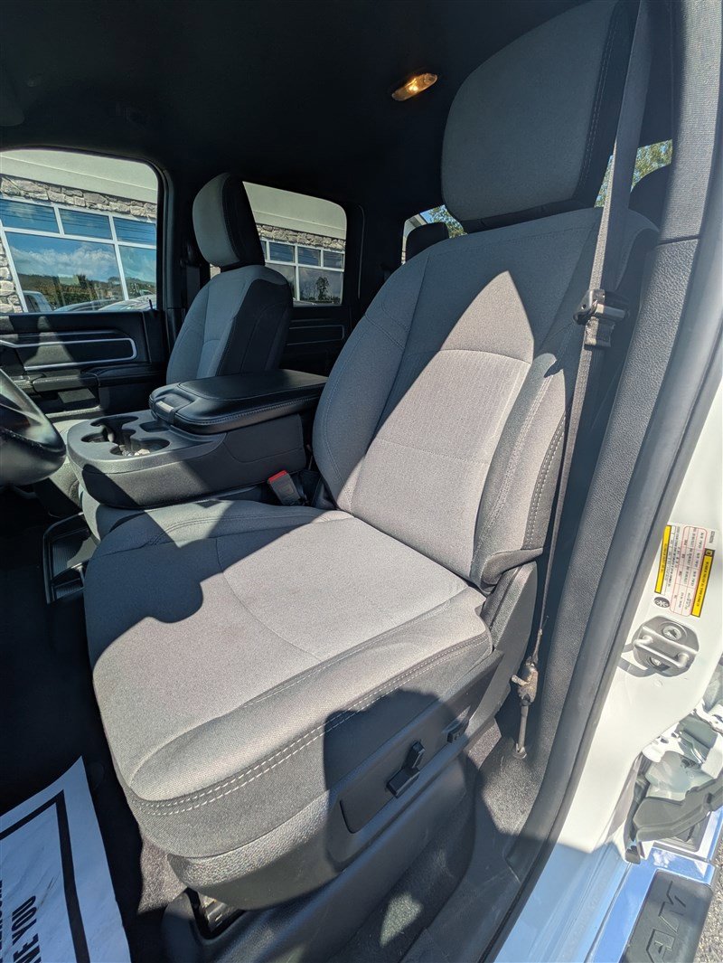 Used 2024 RAM 2500 Big Horn image 18