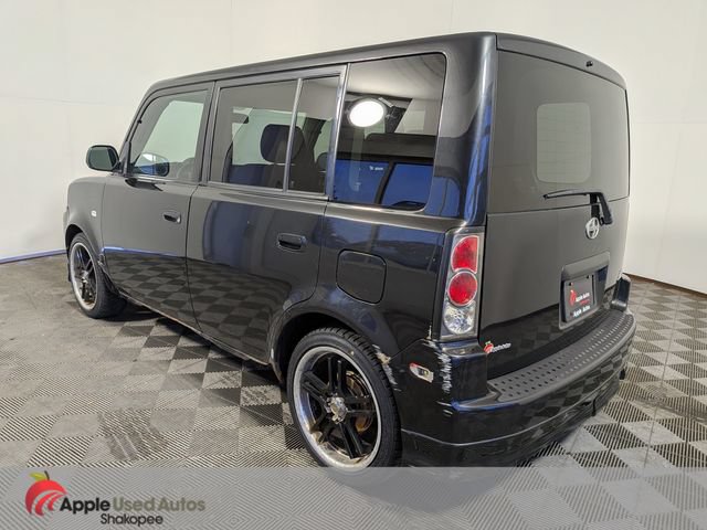 Used 2005 Scion xB FWD image 4