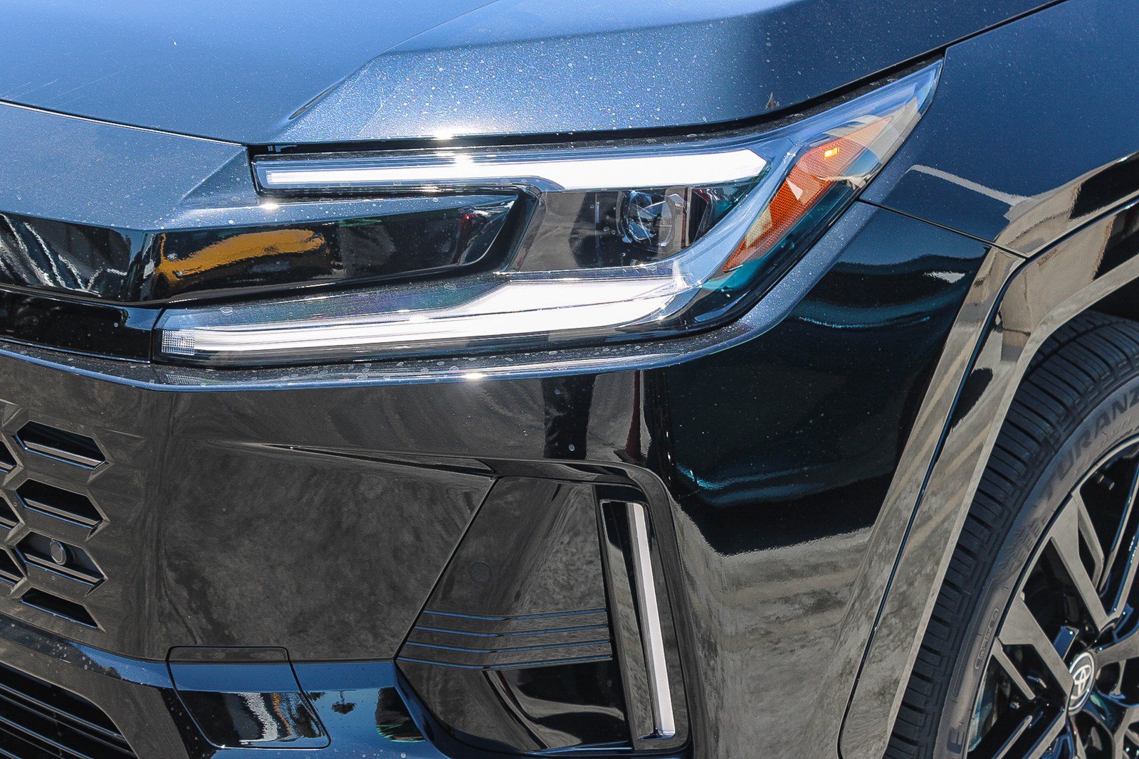 New 2026 Toyota RAV4 XSE AWD/4WD image 5