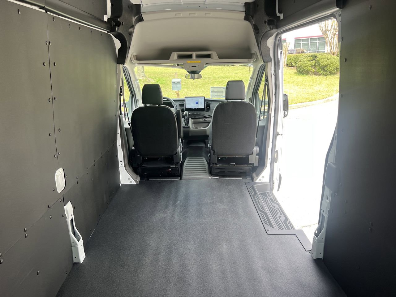 New 2026 Ford Transit 250 148 High Roof Extended image 18