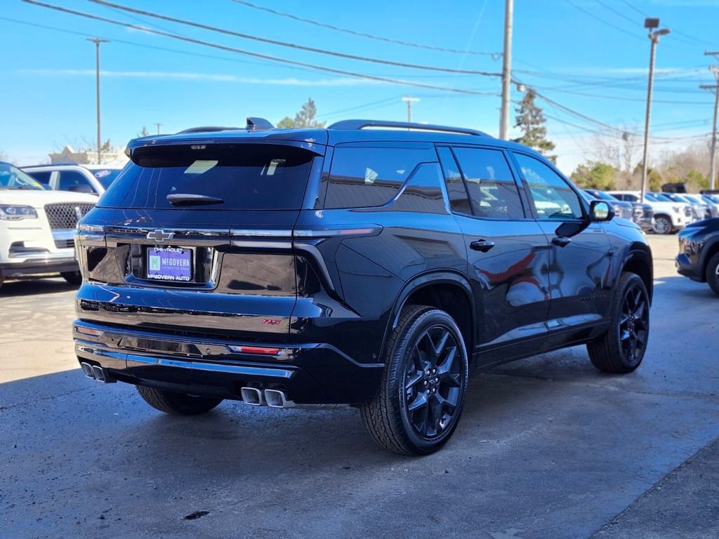 New 2026 Chevrolet Traverse RS w/ LPO, Floor Liner Package image 5