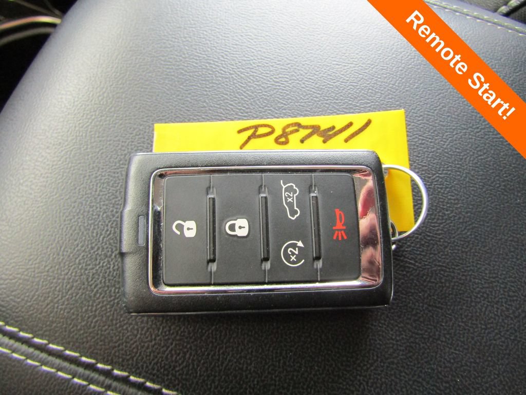 Used 2023 Jeep Grand Cherokee L Limited AWD/4WD image 22