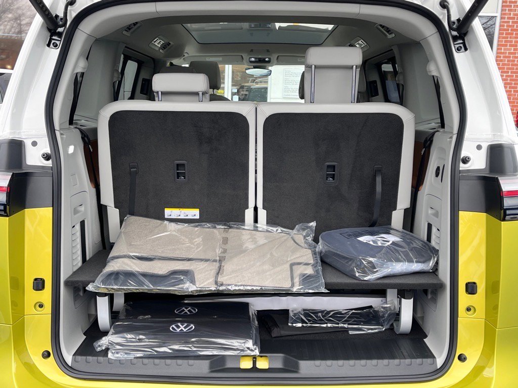 New 2025 Volkswagen ID. Buzz 1st Edition image 16