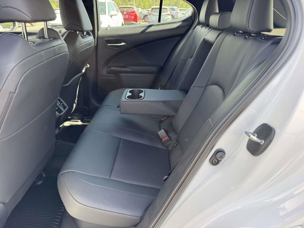 Used 2024 Lexus UX 250h F Sport image 15