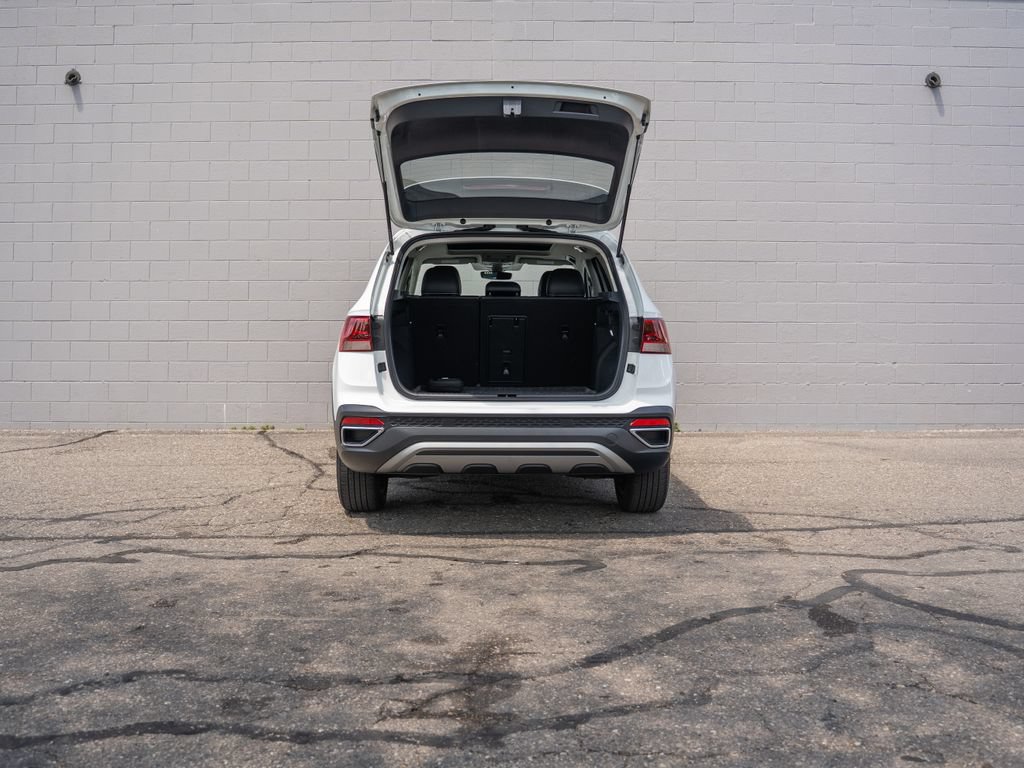 Certified 2023 Volkswagen Taos S FWD image 14
