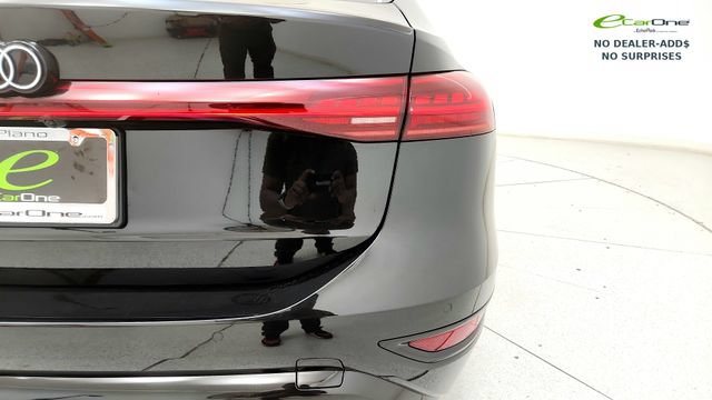 Used 2025 Audi A6 e-tron Premium Plus w/ Premium Plus RWD image 28