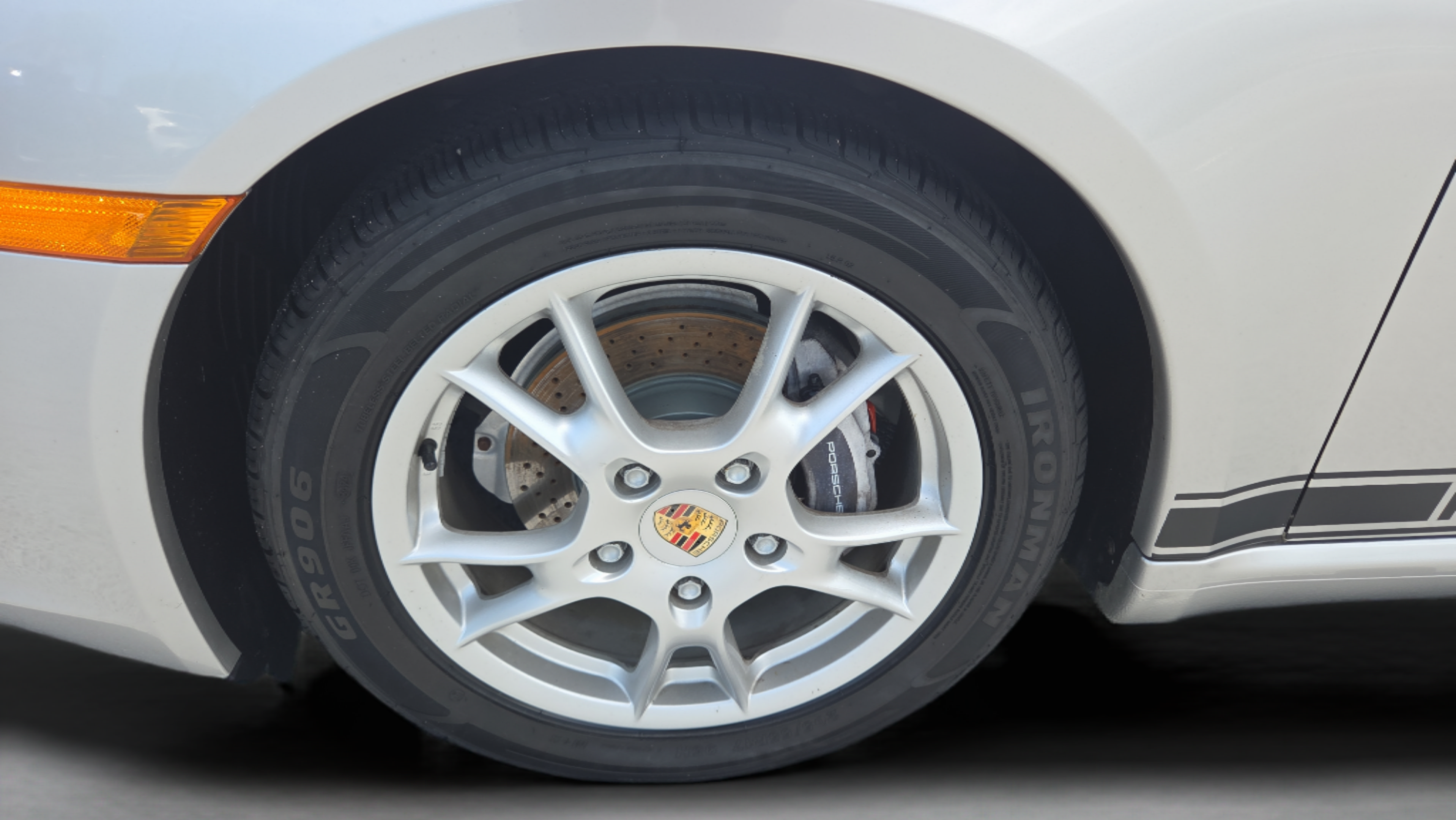 Used 2005 Porsche Boxster RWD image 34