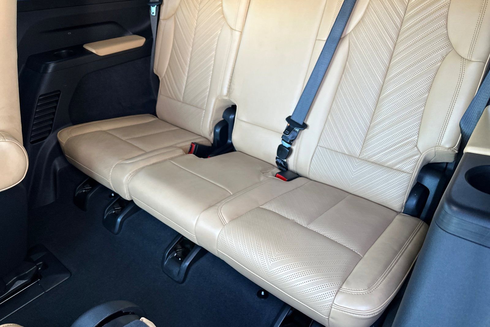 Used 2025 Cadillac Escalade IQ Sport 2 image 17