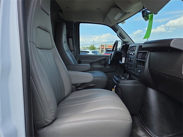 New 2025 Chevrolet Express 2500 WT w/ Driver Convenience Package image 17
