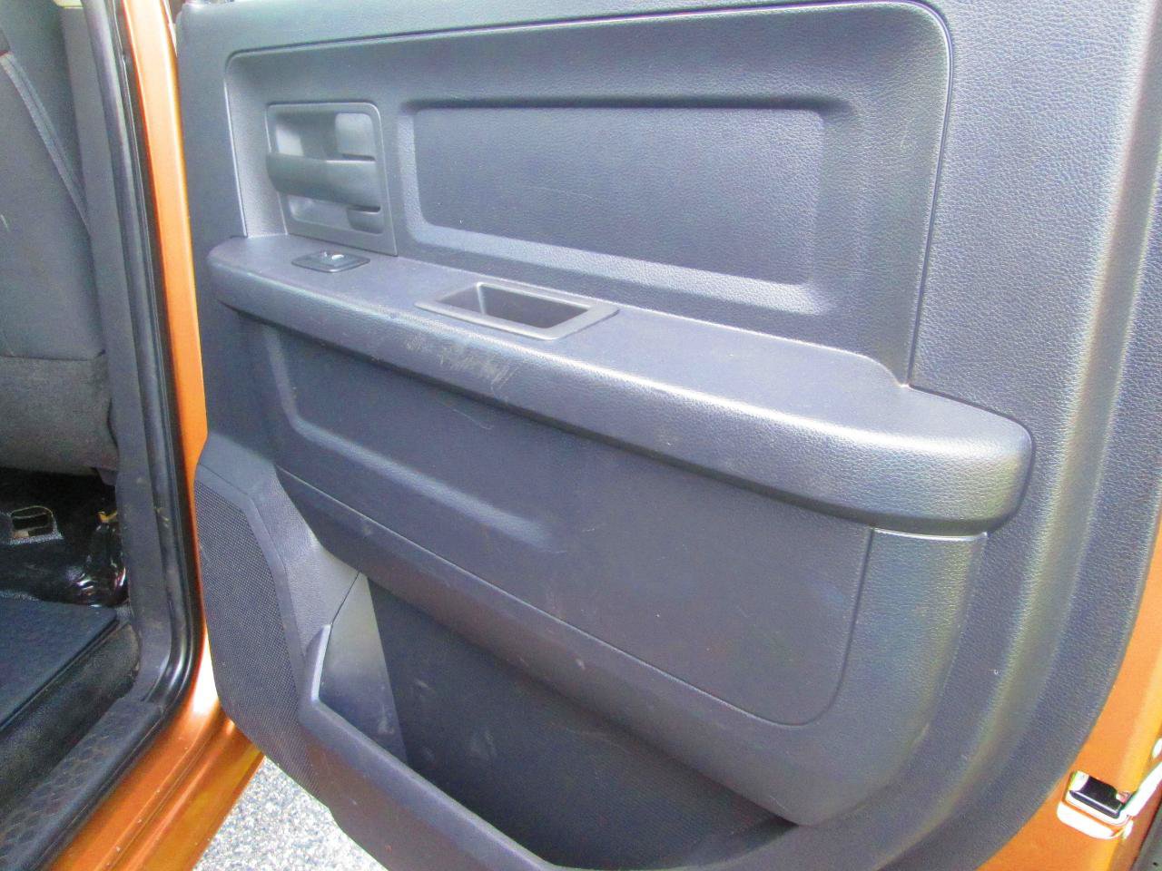 Used 2012 RAM 3500 ST w/ Chrome Appearance Group AWD/4WD image 15