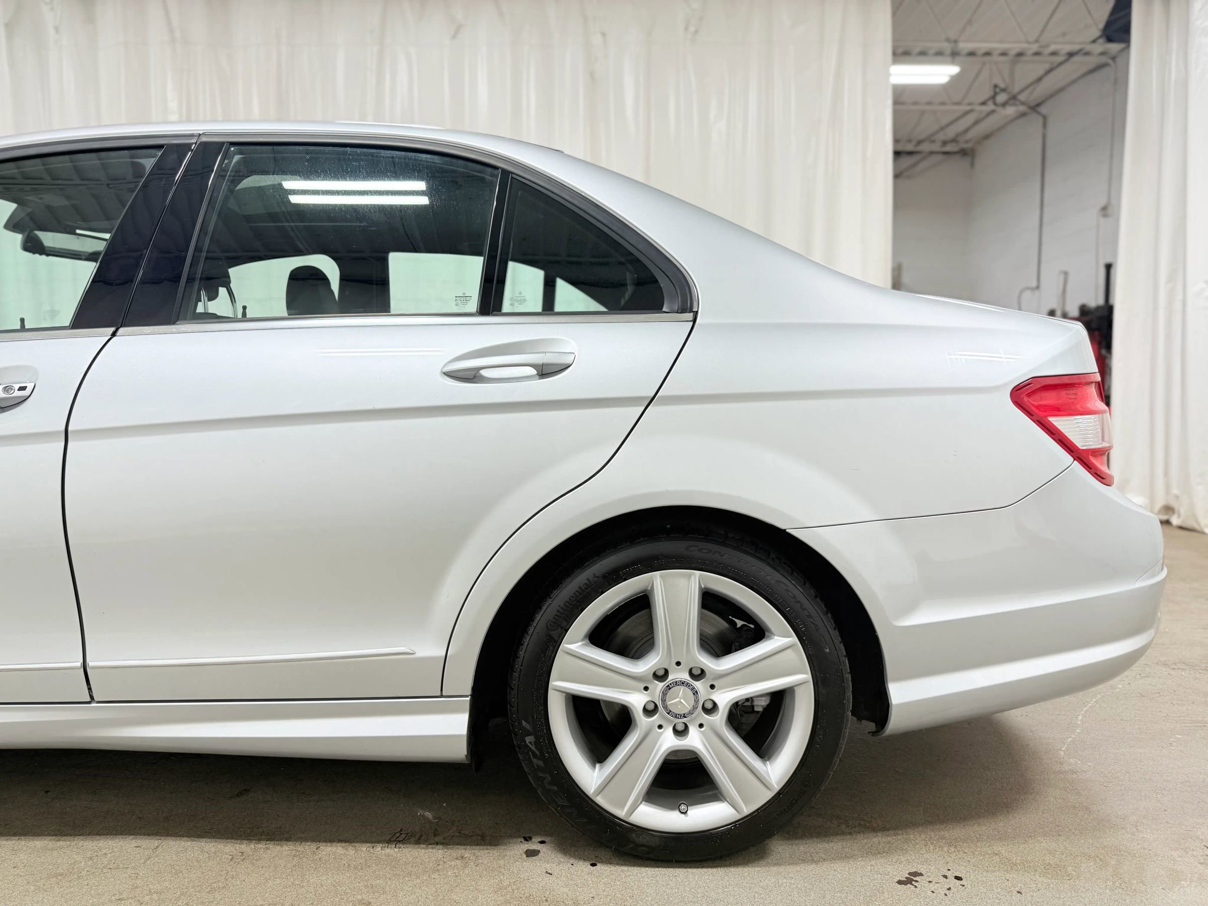 Used 2010 Mercedes-Benz C 300 Sedan image 10