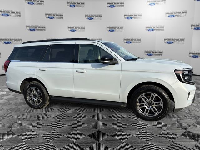 Certified 2025 Ford Expedition Active image 6
