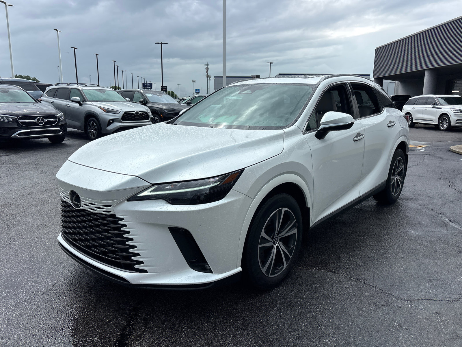 Used 2023 Lexus RX 350 Premium Plus w/ Accessory Package AWD/4WD image 3