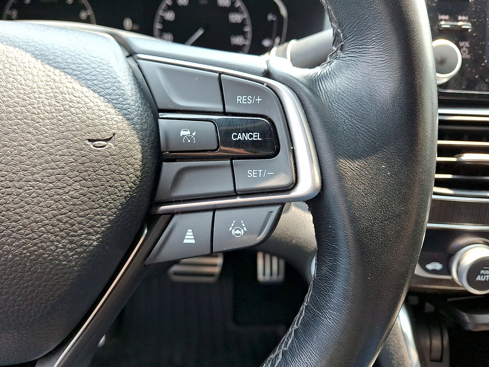 Used 2022 Honda Accord Sport image 18