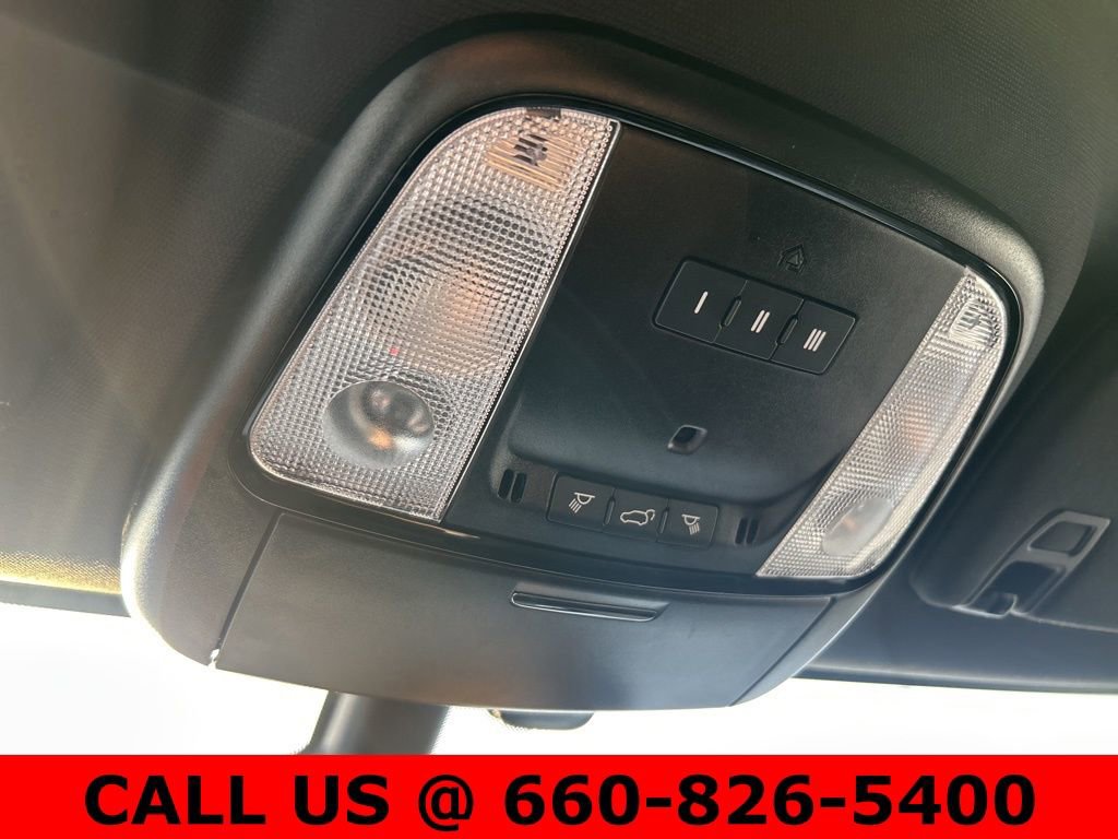 Used 2025 Dodge Durango GT image 33