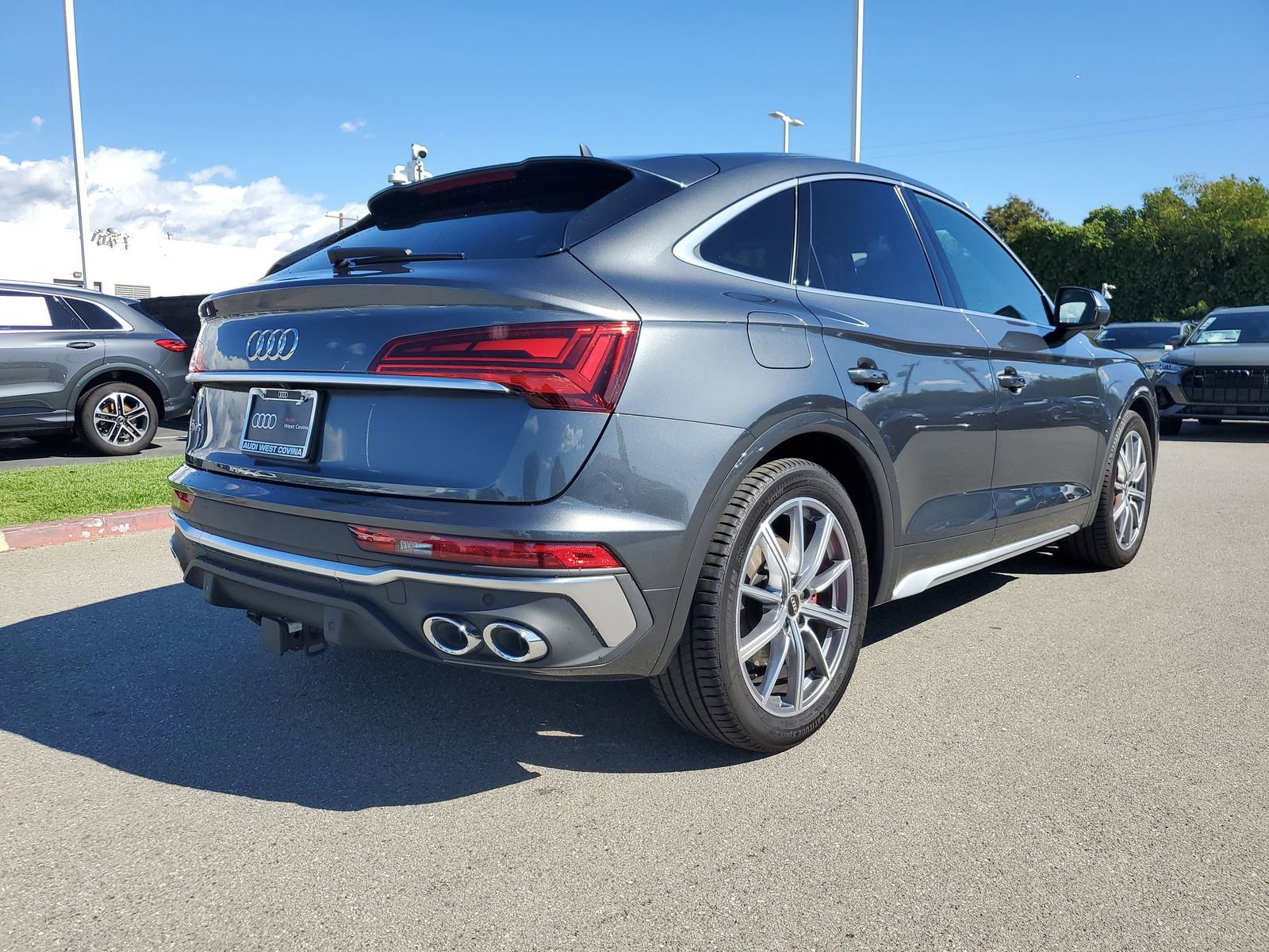 Used 2025 Audi SQ5 Premium Plus w/ Premium Plus Package image 4