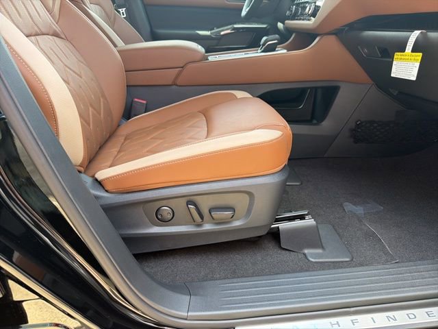 New 2026 Nissan Pathfinder Platinum FWD image 23