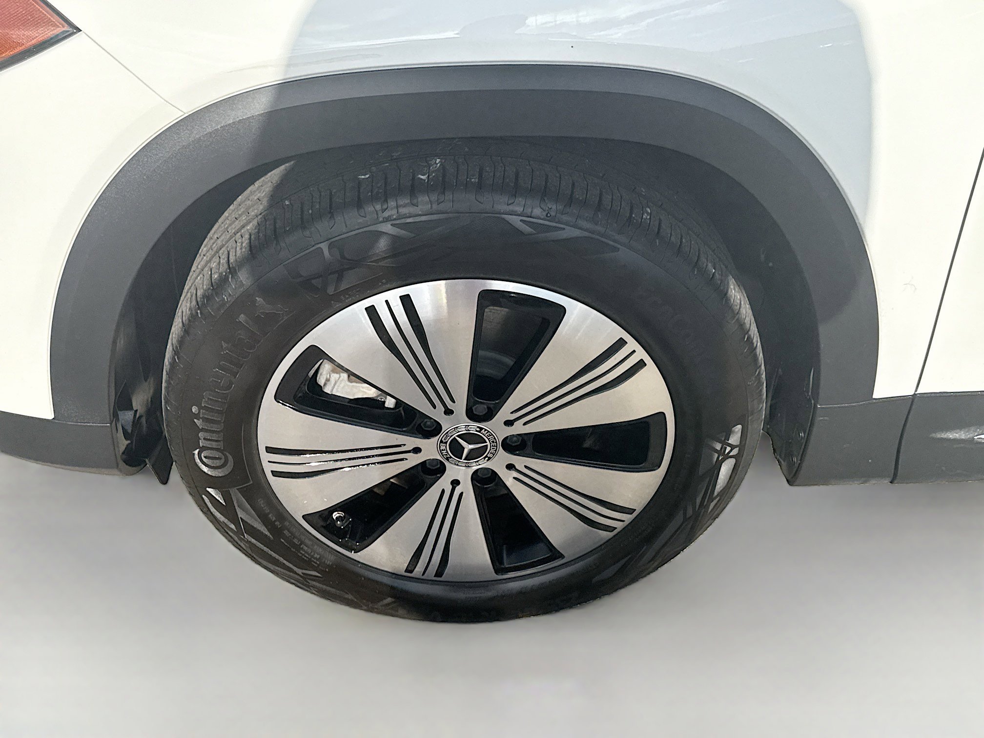 Used 2023 Mercedes-Benz EQB 250+ image 37