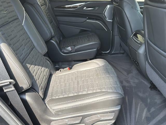 Certified 2024 Cadillac Escalade Premium Luxury Platinum AWD/4WD image 16