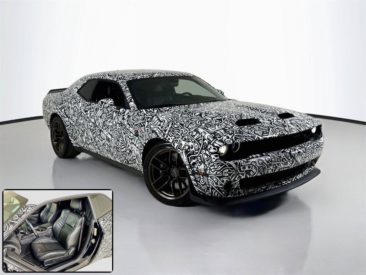 Used 2022 Dodge Challenger SRT Hellcat RWD image 2