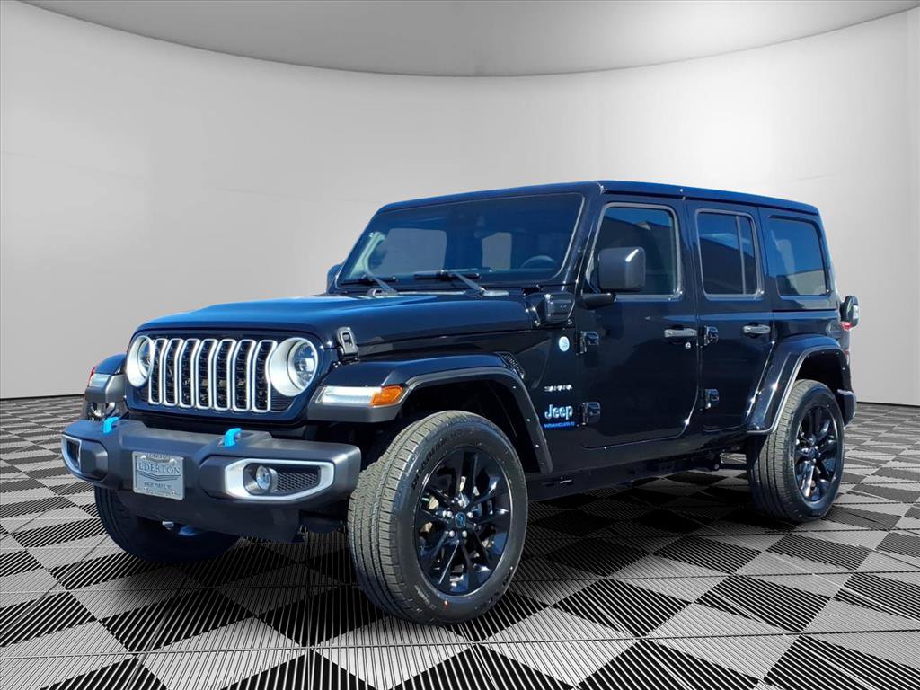 Certified 2024 Jeep Wrangler Unlimited Sahara AWD/4WD image 24