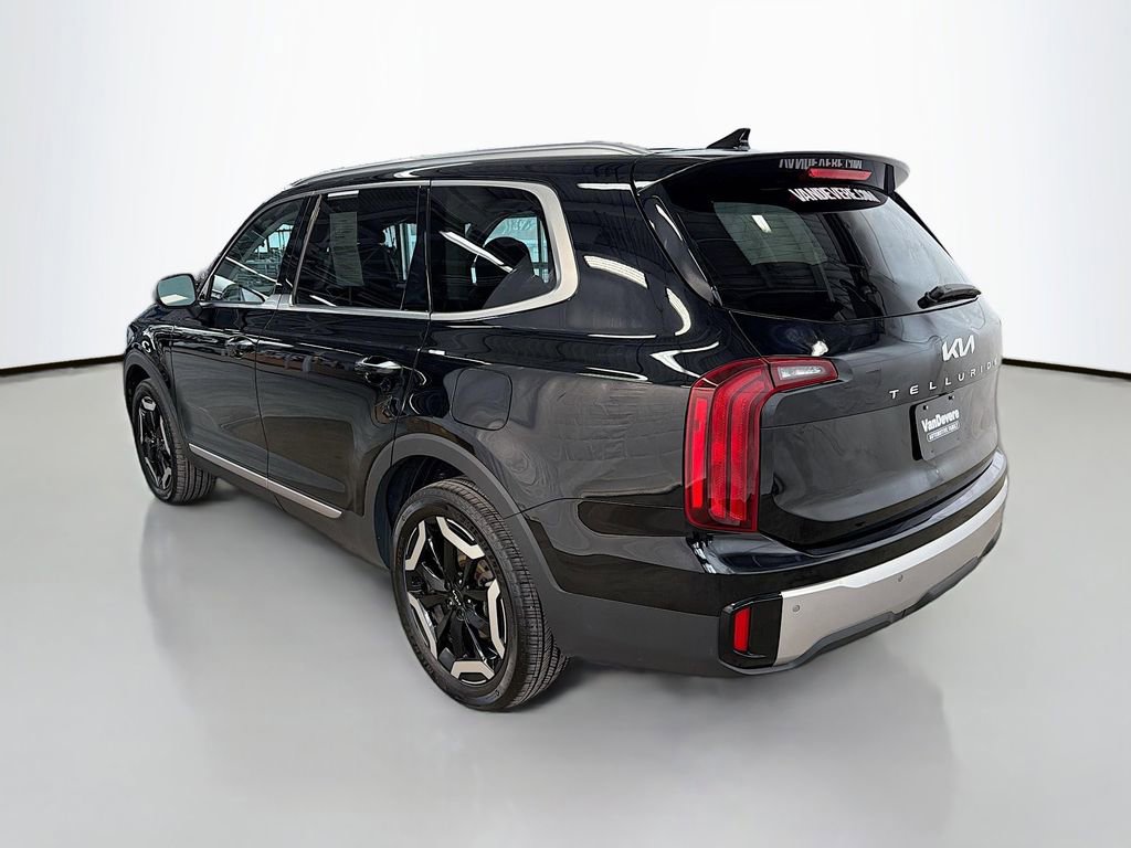 Used 2023 Kia Telluride S w/ S Sunroof Package image 7