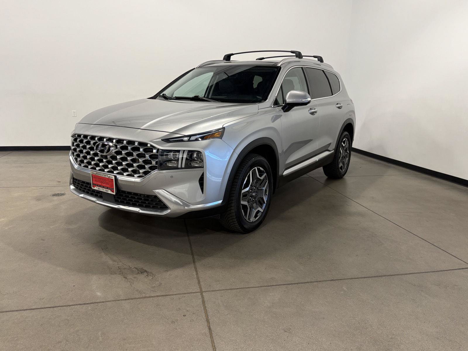 Used 2022 Hyundai Santa Fe Limited w/ Cargo Package AWD/4WD image 3