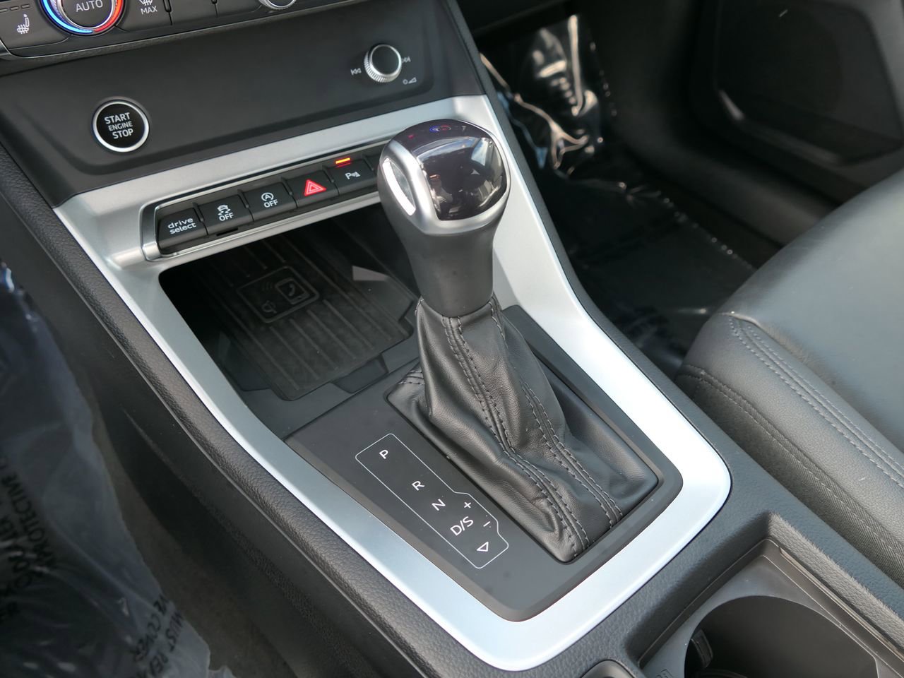 Used 2024 Audi Q3 2.0T Premium image 20