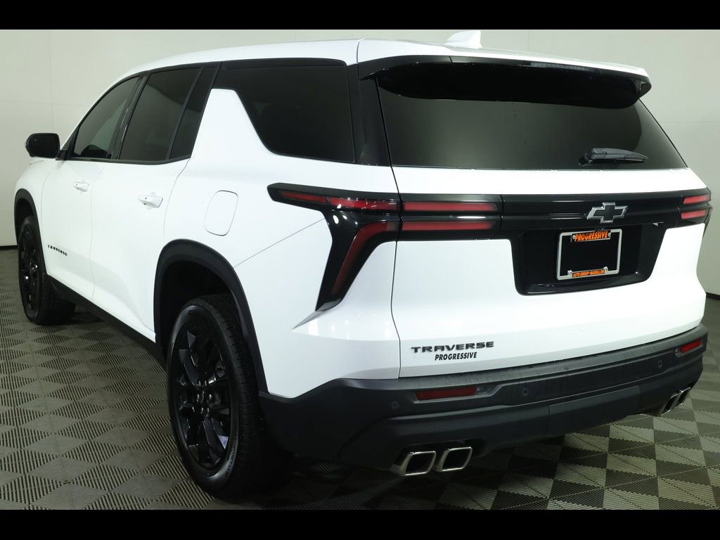 Used 2024 Chevrolet Traverse LS w/ Midnight/Sport Edition FWD image 14