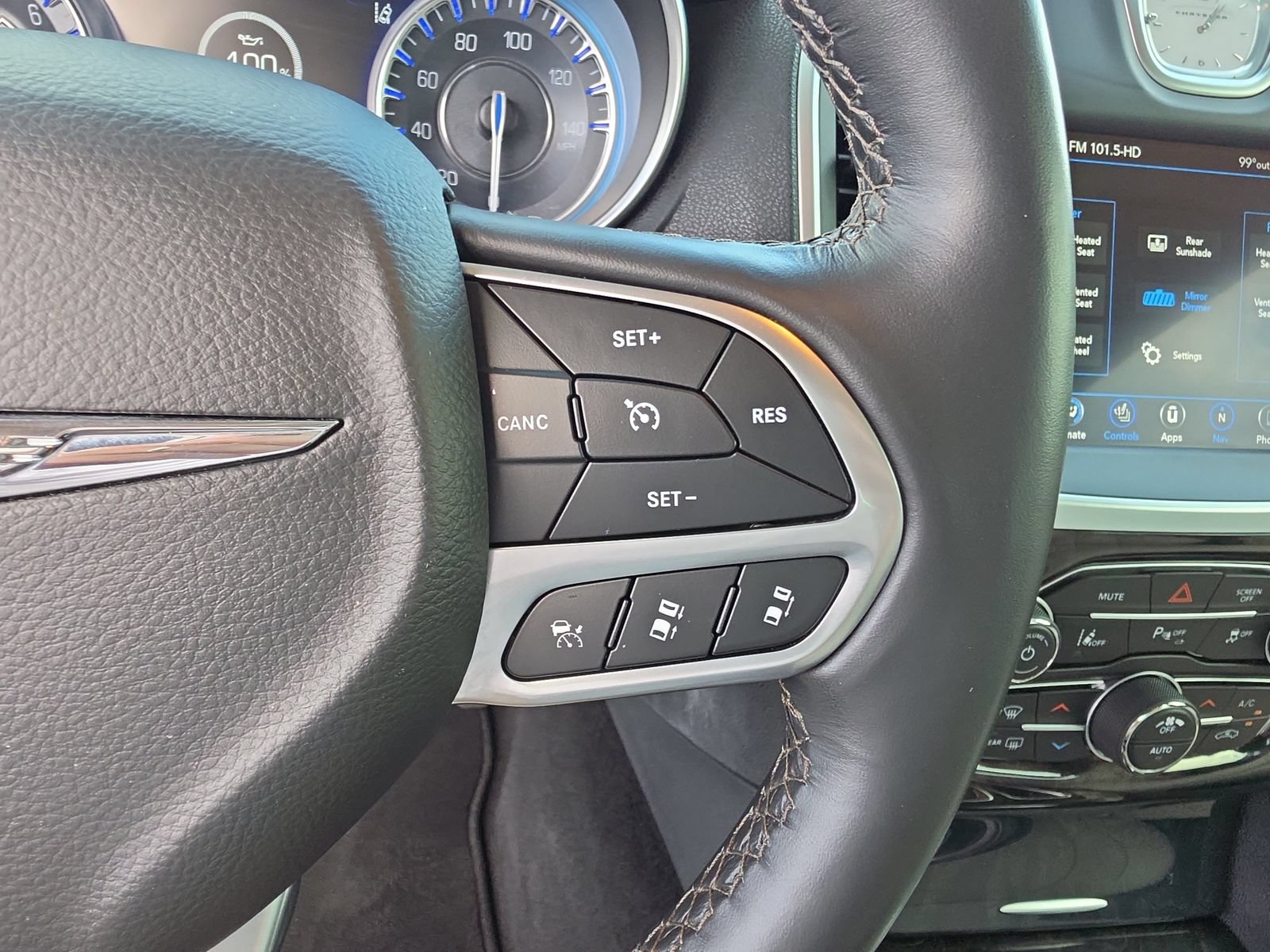 Used 2022 Chrysler 300 Touring L w/ Popular Equipment Group AWD/4WD image 24