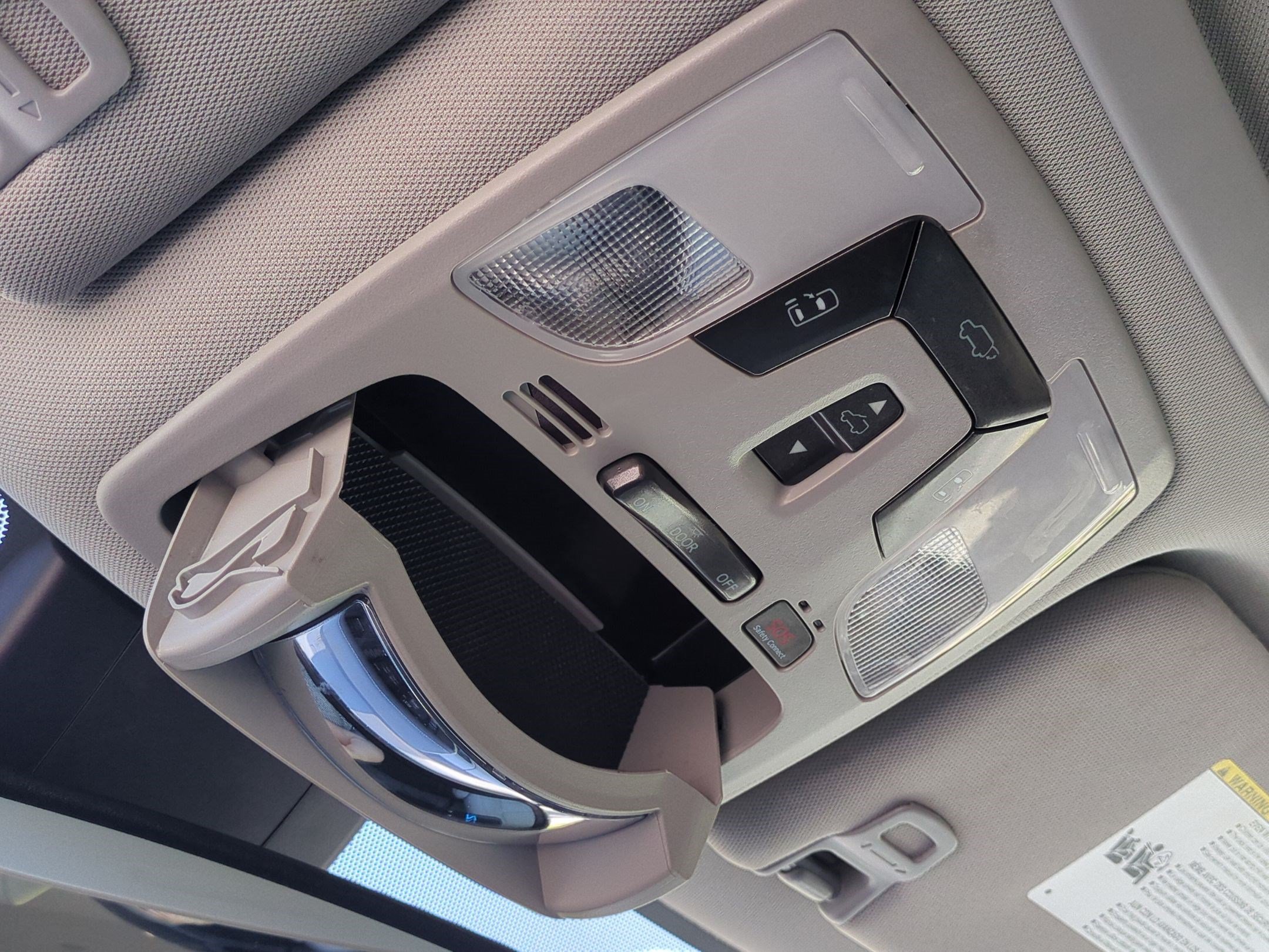 Used 2020 Toyota Sienna XLE FWD image 29