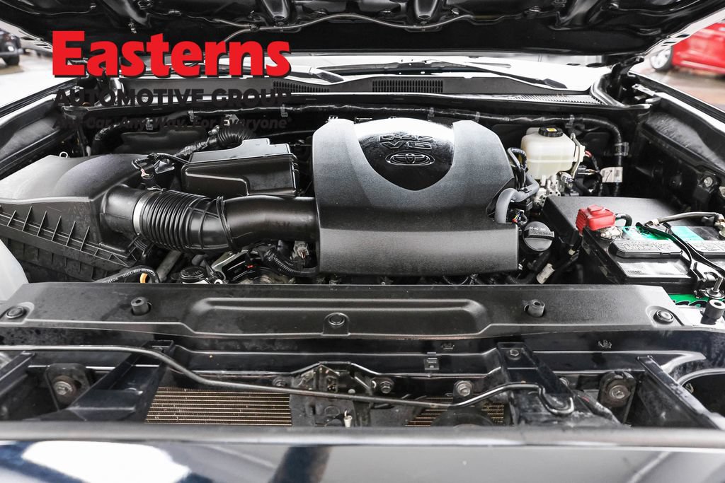 Used 2021 Toyota Tacoma TRD Off-Road AWD/4WD image 7