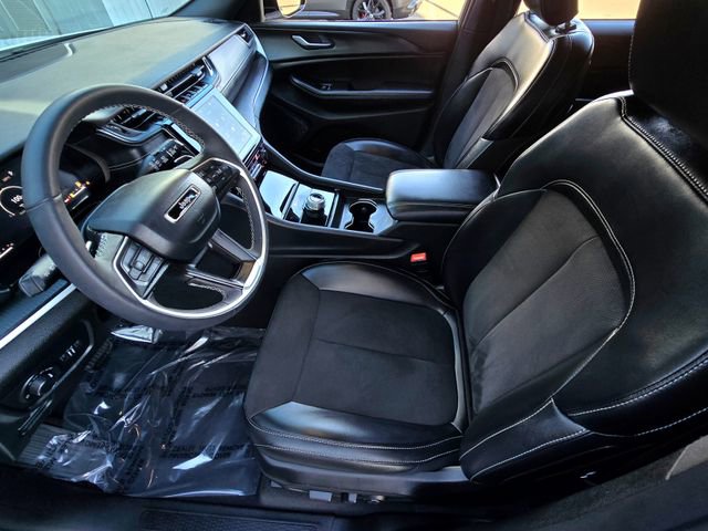 Certified 2024 Jeep Grand Cherokee L Altitude image 24