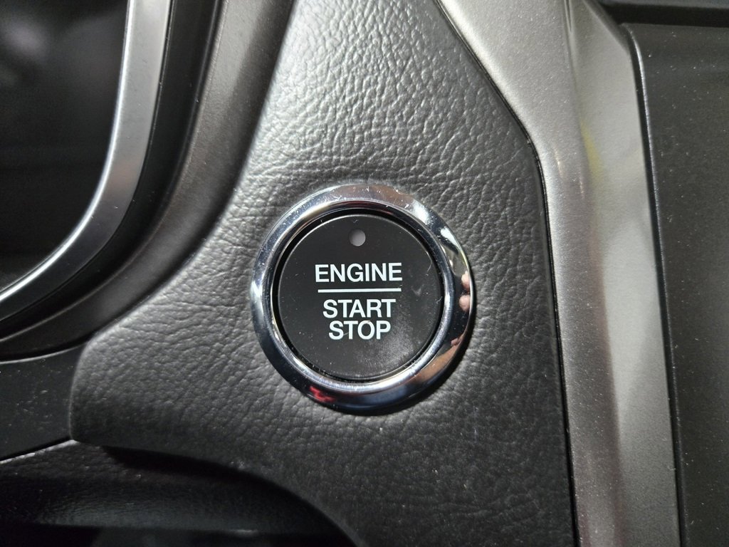 Used 2019 Ford Fusion SEL image 18