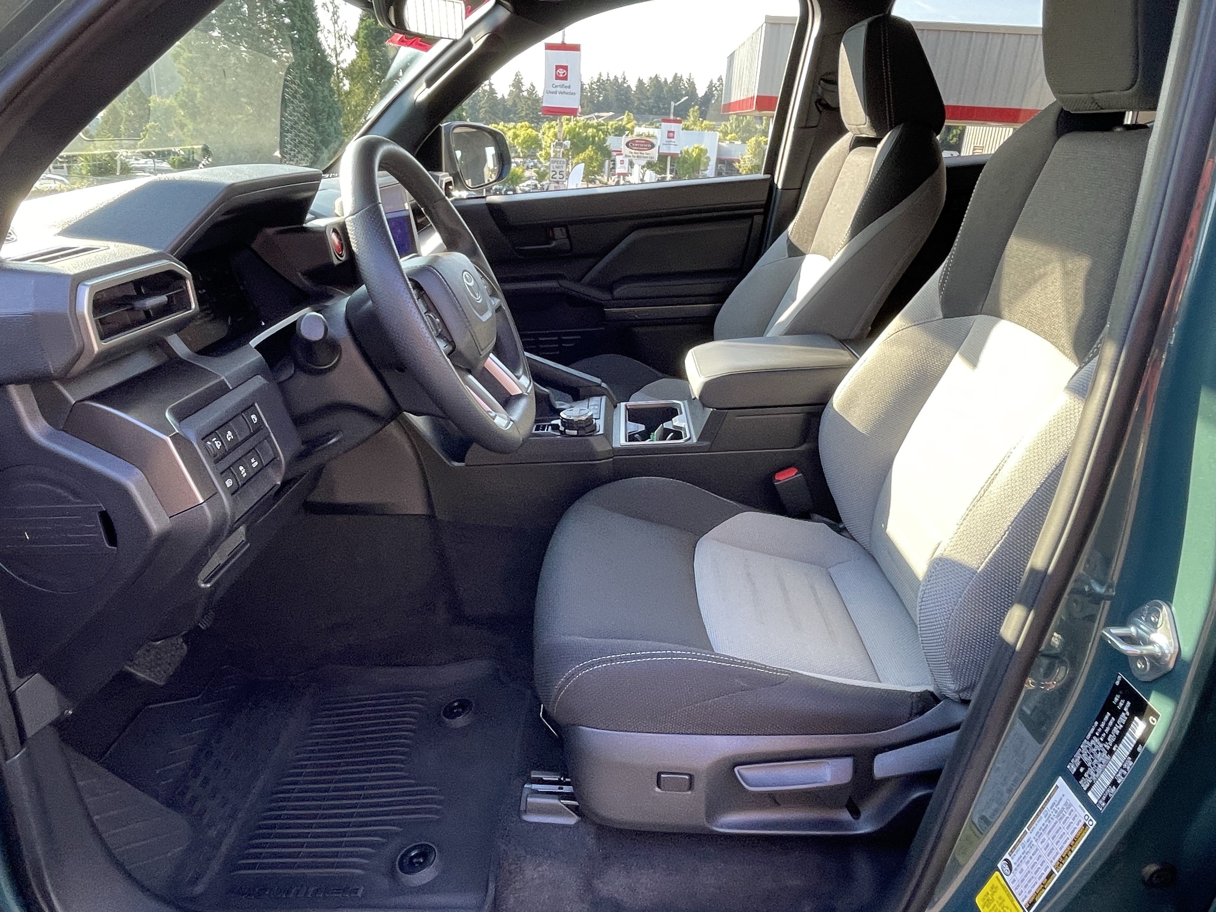 Certified 2025 Toyota 4Runner TRD Off-Road AWD/4WD image 10