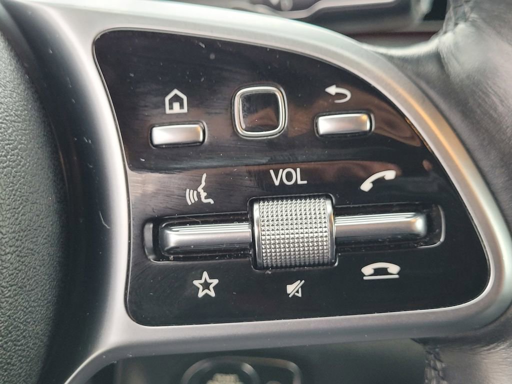 Used 2022 Mercedes-Benz GLS 450 4MATIC image 25