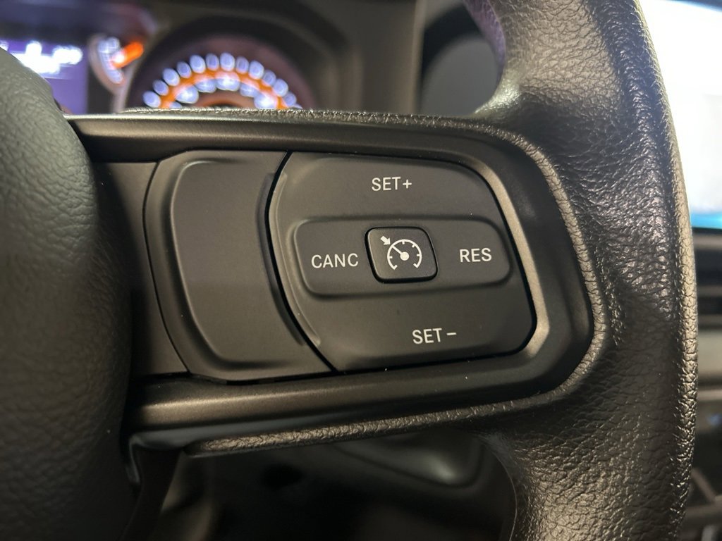 Used 2024 Jeep Gladiator Sport image 22